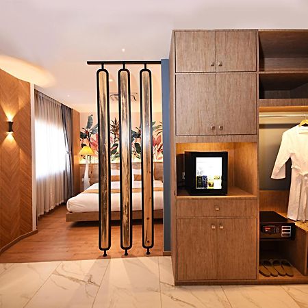 Daali Hotel & Apartment Катманду Экстерьер фото