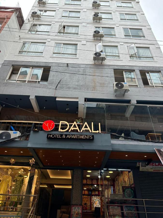 Daali Hotel & Apartment Катманду Экстерьер фото