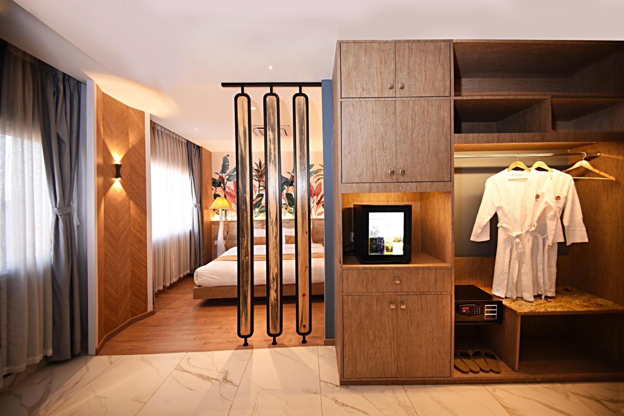 Daali Hotel & Apartment Катманду Экстерьер фото