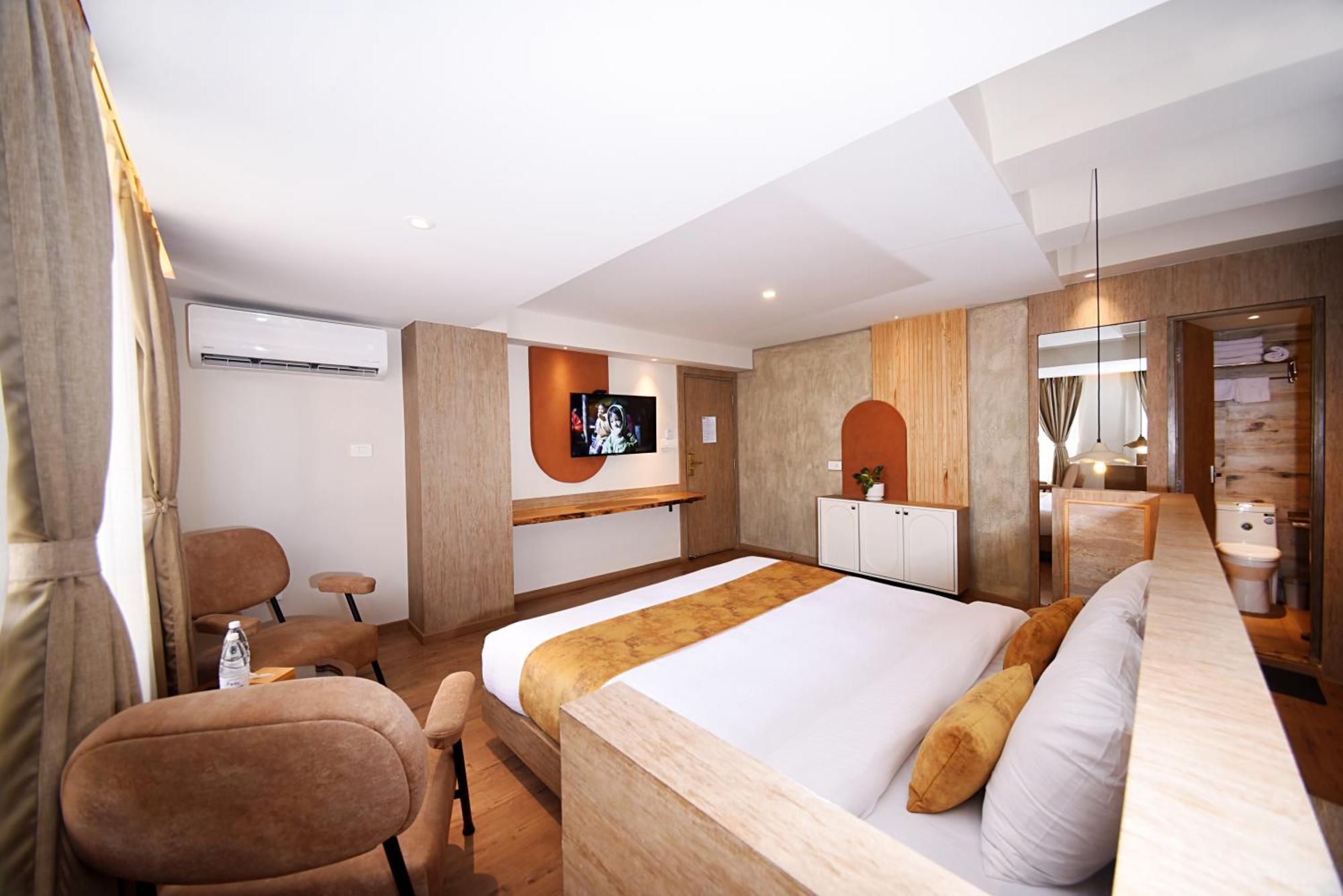 Daali Hotel & Apartment Катманду Экстерьер фото