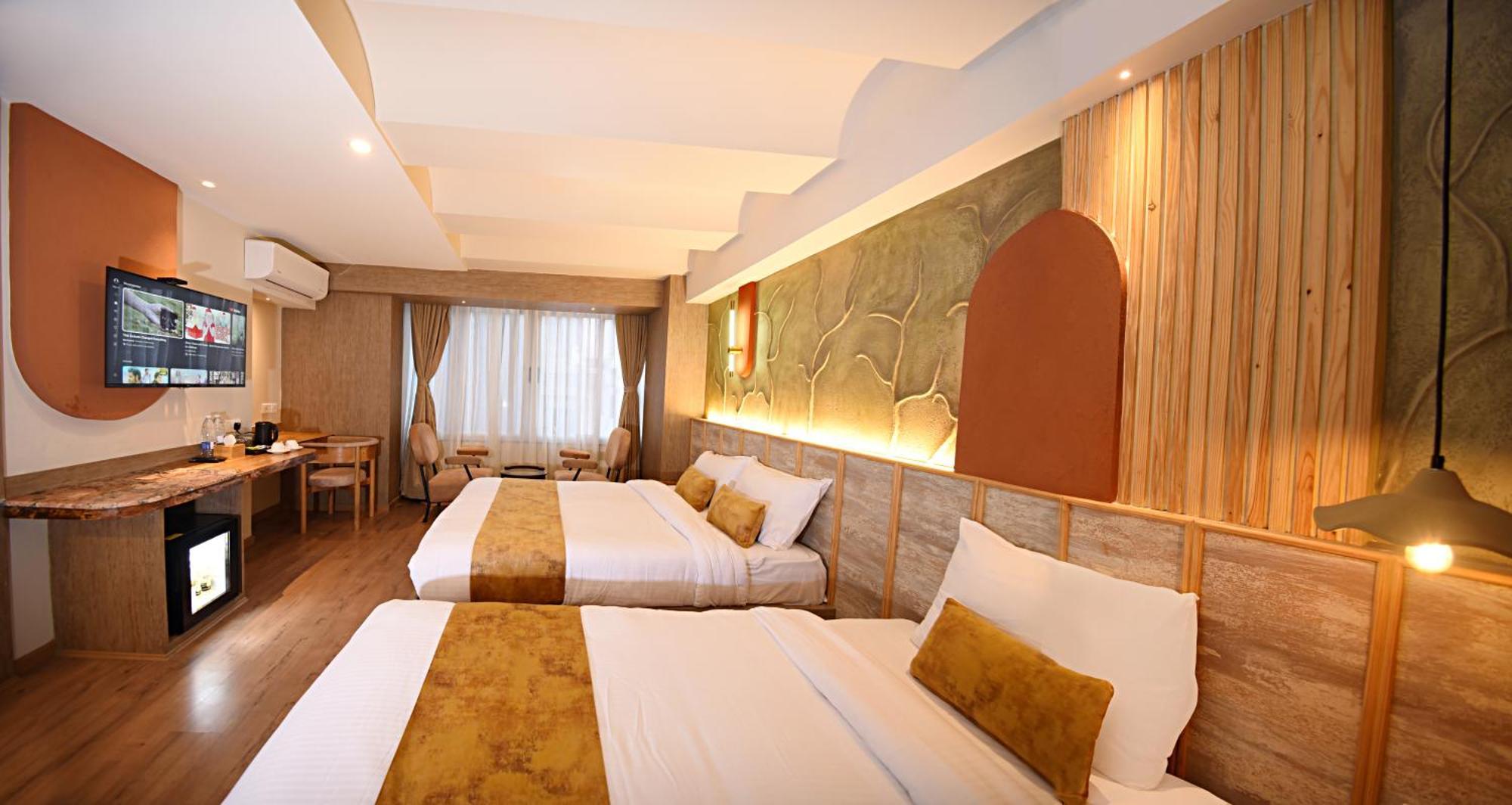 Daali Hotel & Apartment Катманду Экстерьер фото