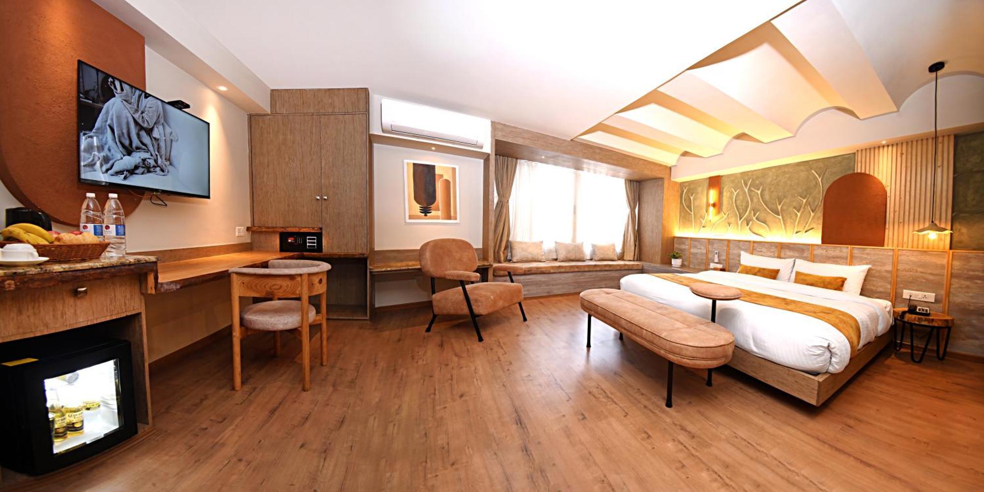 Daali Hotel & Apartment Катманду Экстерьер фото